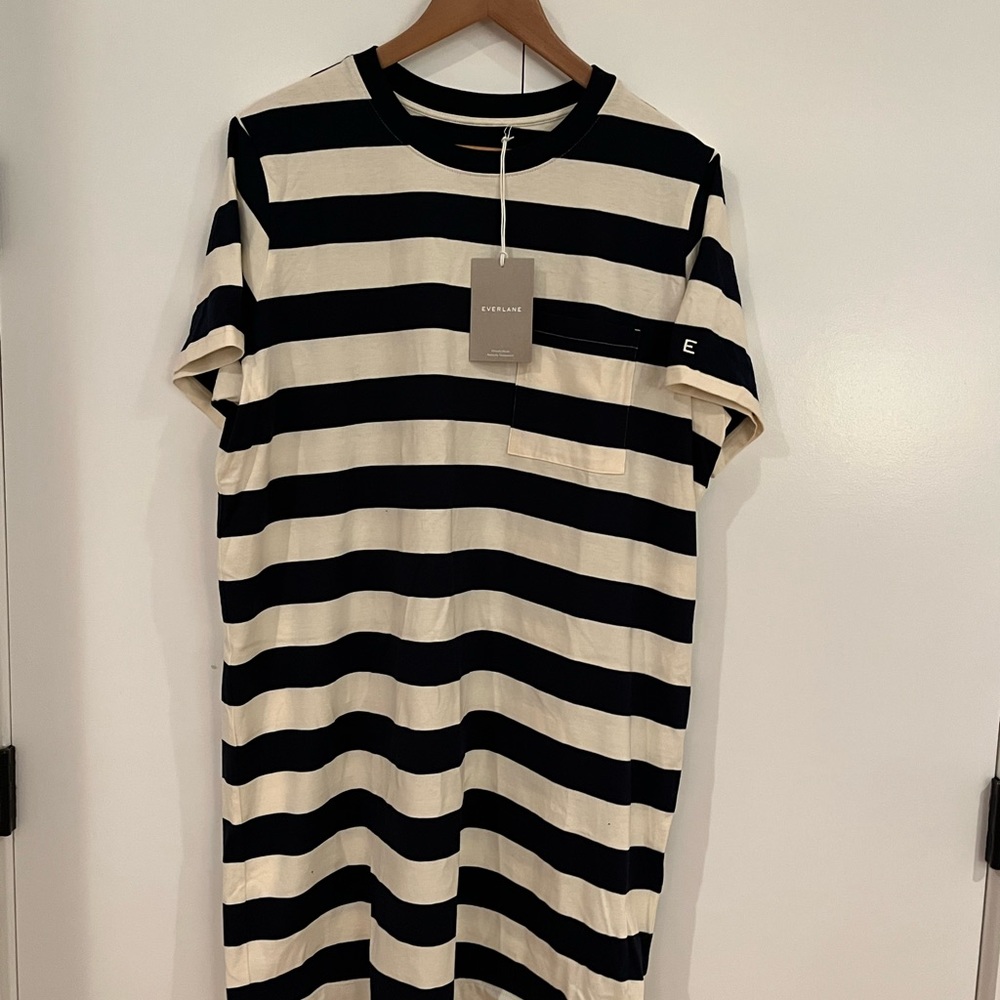 NWT: Everlane T-shirt dress